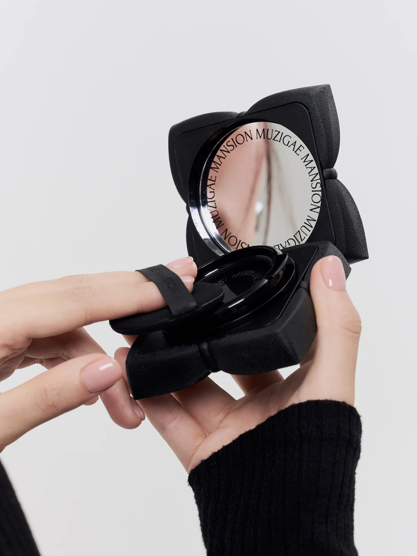 Sleek Matt Cushion (15g) - 4 Shades - Image 4